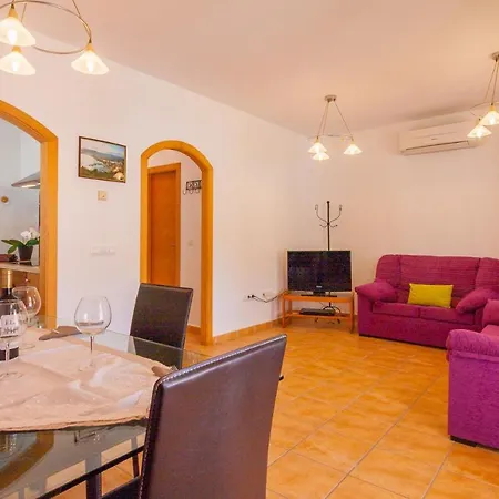 Guzman - Dora * Calpe